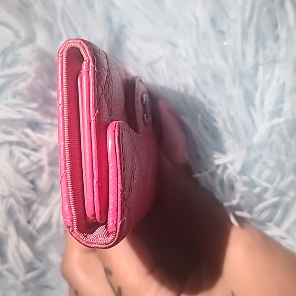 Chanel Quilted Pink Key Holder/card holder with silver interlocking C logo. - Picture 9 of 12